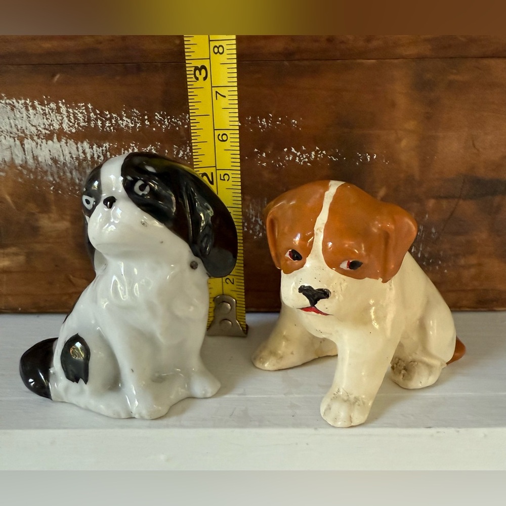 Pair of vintage dog figurines
